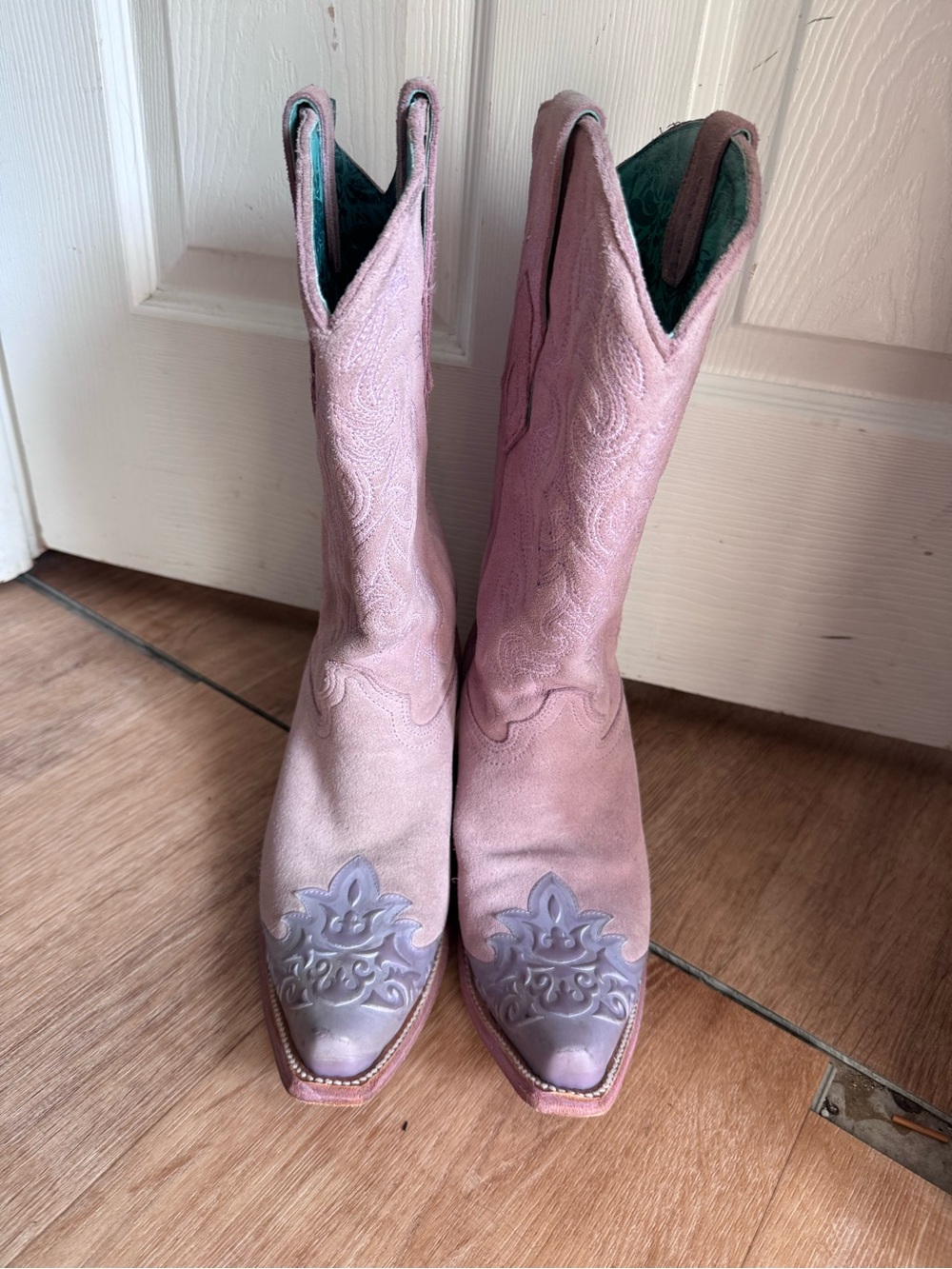 Corral pink Suede Western Boots embroidered size 10 preowned
